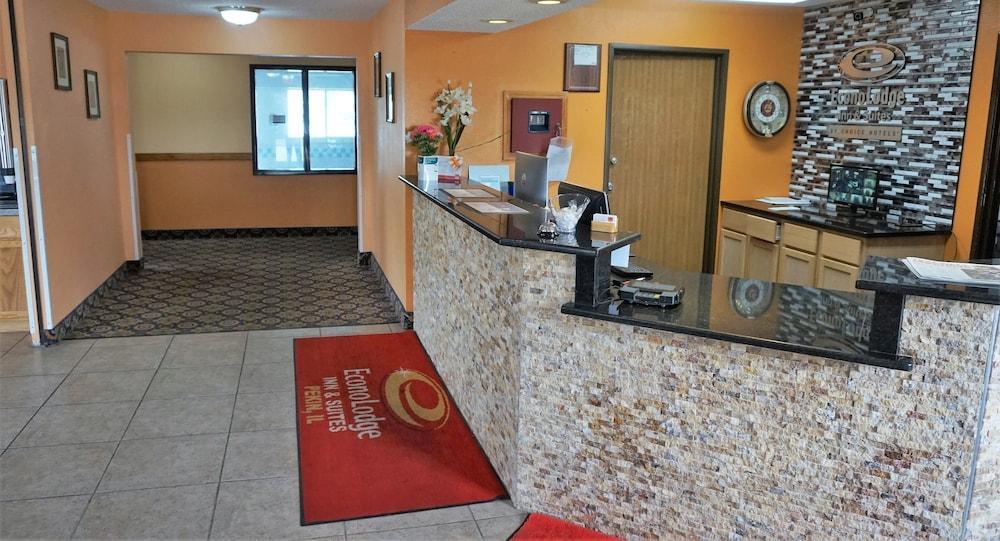 Econo Lodge & Suites Pekin Exterior photo